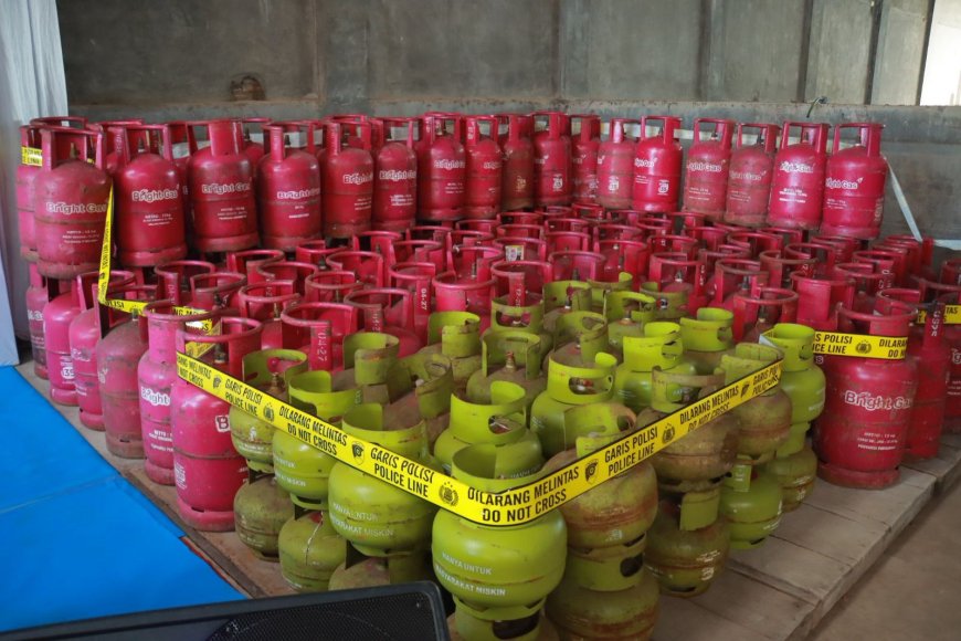 Dua Tersangka Diamankan dalam Kasus LPG Subsidi