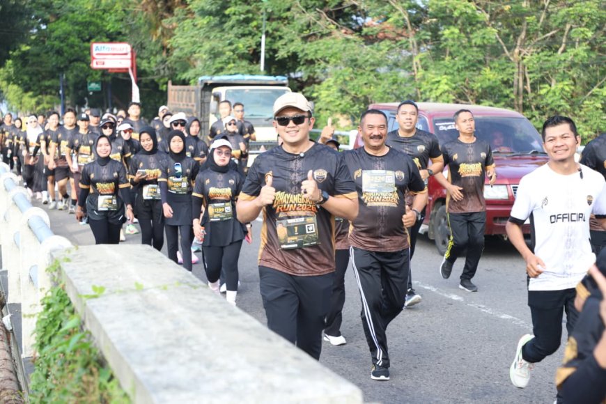 Semangat Bhayangkara Tercermin dalam Playon Bersama Warga
